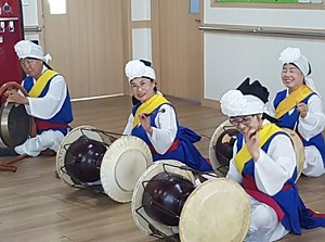 [노인자원봉사대] 중랑제일주야간보호센터 풍물반 공연