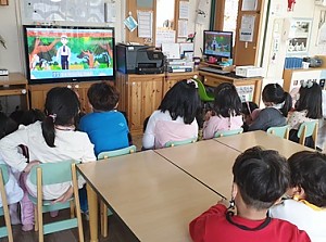 [세대통합지원사업] 온라인(비대면) 빨간망토 인형극단 공연 진행 (3차)