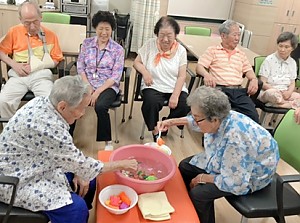 [중랑데이케어센터] '고기를 잡으러!' 치료레크리에이션 프로그램